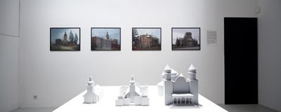 Duo van der Mixt: Dura Lex Ecclesiae – Blick in die Ausstellung