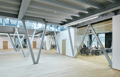 Lobende Erwähnung des Landes Tirol für Neues Bauen 2018: Erweiterung, Umbau und Funktionssanierung HBLA für Tourismus, St. Johann in Tirol, 2013 – 2017 (Architektur: wiesflecker-architekten)