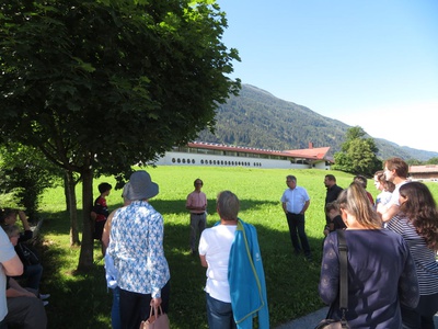 "Leben Lernen Raum in Stams" – Ein Spaziergang zu Bildungsbauten der vergangenen Jahrzehnte mit Werner Burtscher