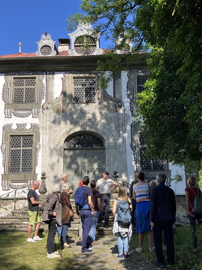 Hall in Tirol: Ehemaliges Sommerhaus des Königlichen Damenstifts Hall