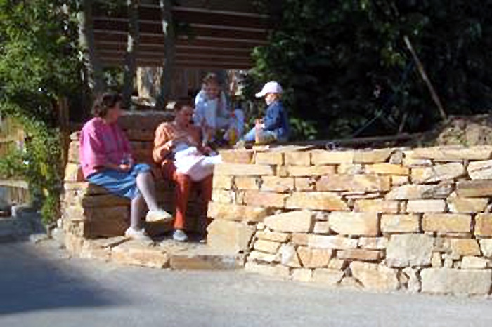 Haus W. fertige Mauer