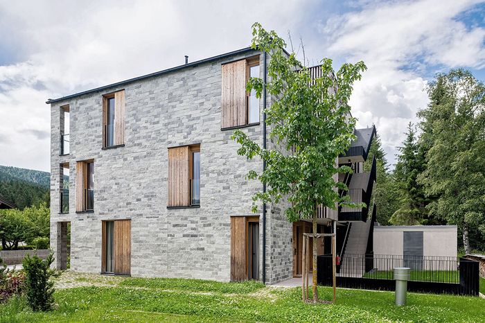 Aparthotel Chalina, Leutasch mit StoStone Rauriser grün, StoTherm Vario