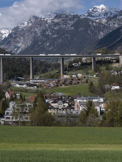 Imagesujet zur Ausstellung im aut (Blick auf ­Steinach am Brenner)