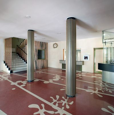 Bezirkshauptmannschaft, Horn, Arch. Karl Pelnöcker u. Franz Simlinger, 1957