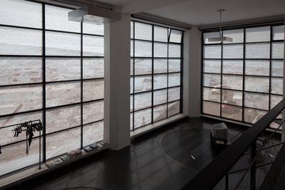 Blick in die Ausstellung "Dietmar Feichtinger: Wege und Orte" im aut