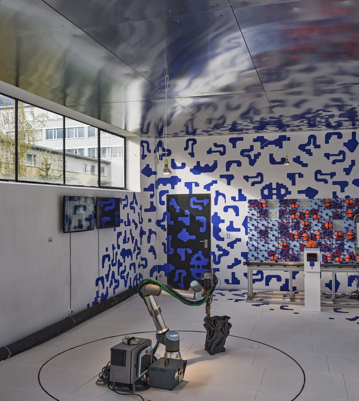 Robotic Lab "Phygital Space • Seamless Digital Materiality"