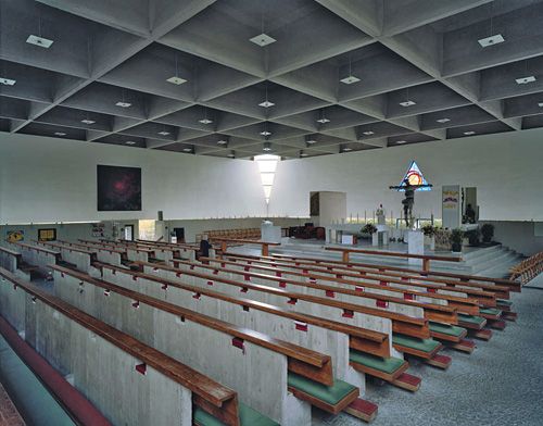 Pfarrkirche St. Pius, Innsbruck (Arch: Josef Lackner)