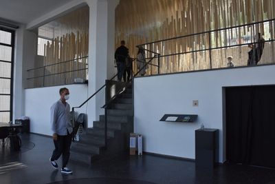 Eröffnungstag "Krater Fajan: Viel TamTam um Nichts" im aut