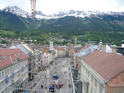 Architektur in Bewegung – Kranfahrten im Herzen der Stadt. Auf der Baustelle des Neuen Kaufhaus Tyrol von David Chipperfield Architects © aut. architektur und tirol