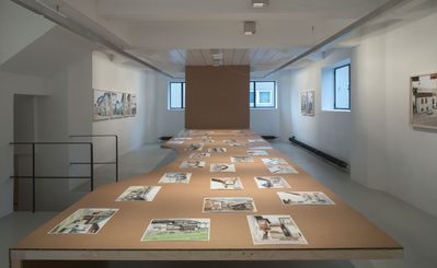 Blick in die Ausstellung "Walter Niedermayr: Koexistenzen" im aut