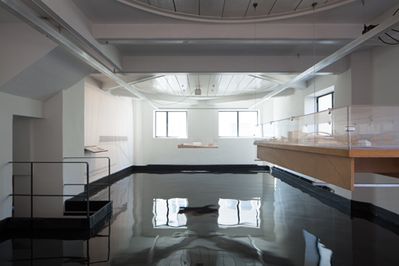 Blick in die Ausstellung "Dietmar Feichtinger: Wege und Orte" im aut