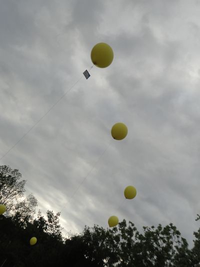 Kinderprogramm und Abschlussfest am Standort der zukünftigen Kunst- und Architekturschule bilding im Rapoldipark in Innsbruck