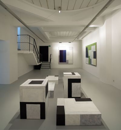 Blick in die Ausstellung "Arthur Salner: Raumbilderwelten" im aut