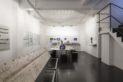 Blick in die Ausstellung "20 jahre architektur und tirol"