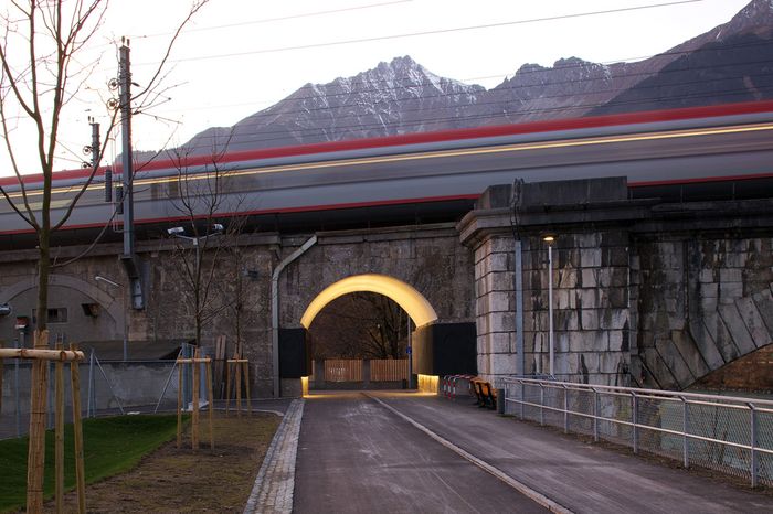 Durchfahrt Bahnviadukt