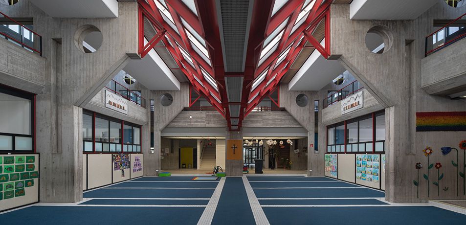 Günther Norer mit Margarethe Heubacher-Sentobe, Volksschule Vomp, 1972–74