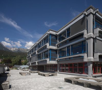 Franz Kiener und Ferdinand Kitt, Modellschule Imst, 1970–73