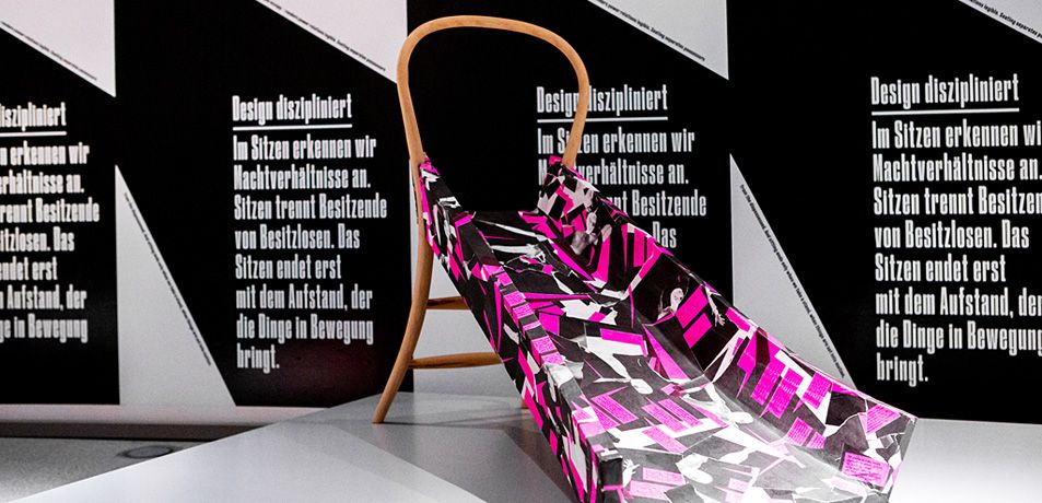 Ausstellung „Politics of Design, Design of Politics“, Pinakothek der Moderne, München