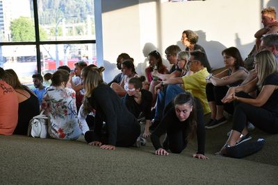 Theaterperformance "Fatzer ± Hyperion" in der "sozialen Landschaft" von Snøhetta