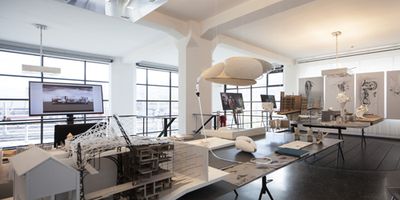 Blick in die Ausstellung "Potenziale 2" im aut