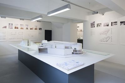 Blick in die Ausstellung "Álvaro Siza: Von der Linie zum Raum" im aut