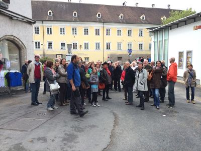 „Von der Burg zum Park“, Führung in Hall mit Albert Weber und Walter Hauser