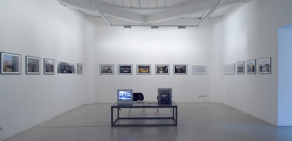 Blick in die Ausstellung im aut