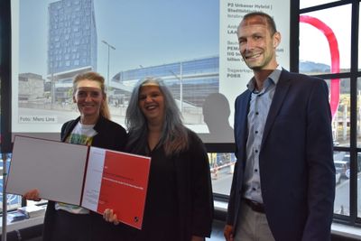Lobende Erwähnung des Landes Tirol für Neues Bauen 2020: P2 Urbaner Hybrid | Stadtbibliothek, Innsbruck (Architektur: LAAC, Bauherrschaft: PEMA Immobilien GmbH, IIG Innsbrucker Immobilien GmbH & Co KG)