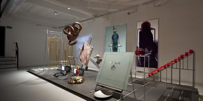 Blick in die Ausstellung "Cornelius Kolig: Meine Heimat ist mein Körper"